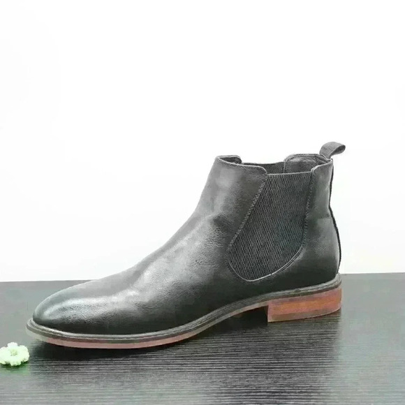 Ashford Hayes Porter Black Leather Chukka Boots main image 8